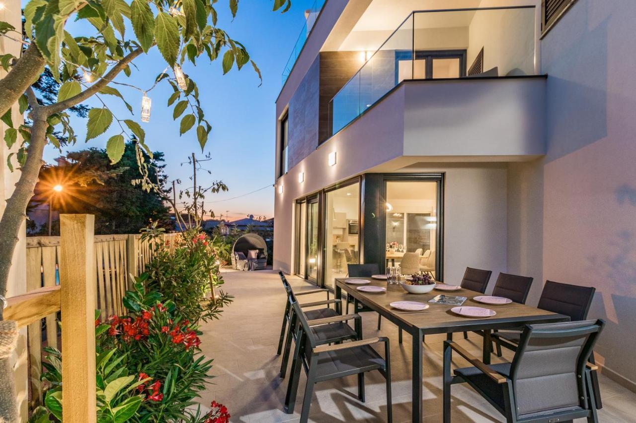 פאז'אנה Villa Elena Deluxe Mit Whirlpool Und Beheiztem Pool Am Meer Und Wunderschoenen Blick Auf Die Brijuni Inseln מראה חיצוני תמונה