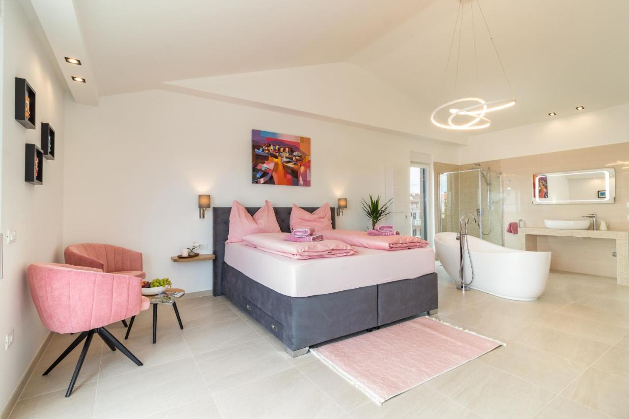 פאז'אנה Villa Elena Deluxe Mit Whirlpool Und Beheiztem Pool Am Meer Und Wunderschoenen Blick Auf Die Brijuni Inseln מראה חיצוני תמונה