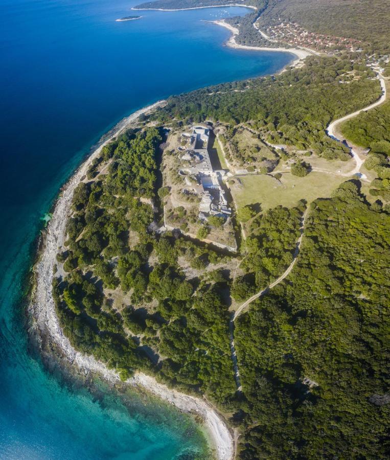 פאז'אנה Villa Elena Deluxe Mit Whirlpool Und Beheiztem Pool Am Meer Und Wunderschoenen Blick Auf Die Brijuni Inseln מראה חיצוני תמונה