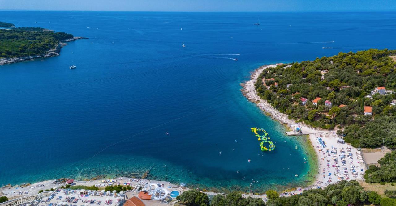 פאז'אנה Villa Elena Deluxe Mit Whirlpool Und Beheiztem Pool Am Meer Und Wunderschoenen Blick Auf Die Brijuni Inseln מראה חיצוני תמונה